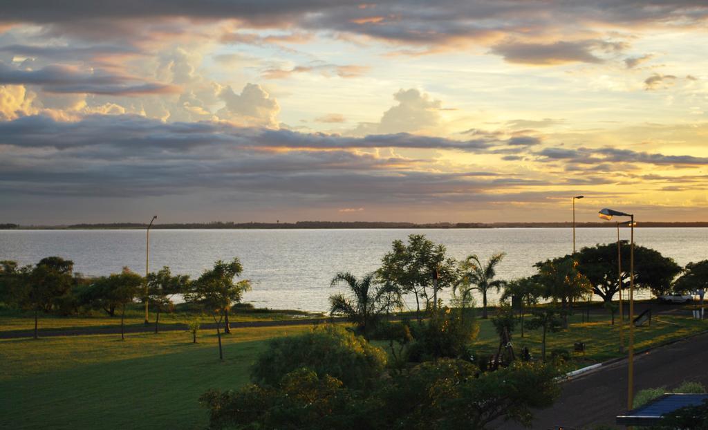 Hotel La Bahia Federación エクステリア 写真
